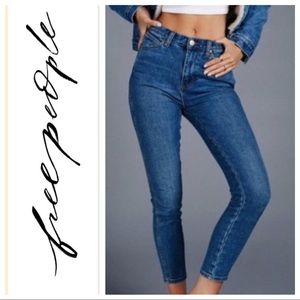 Free people 61855-1651 5125 Skinny Jeans Size 29 EUC